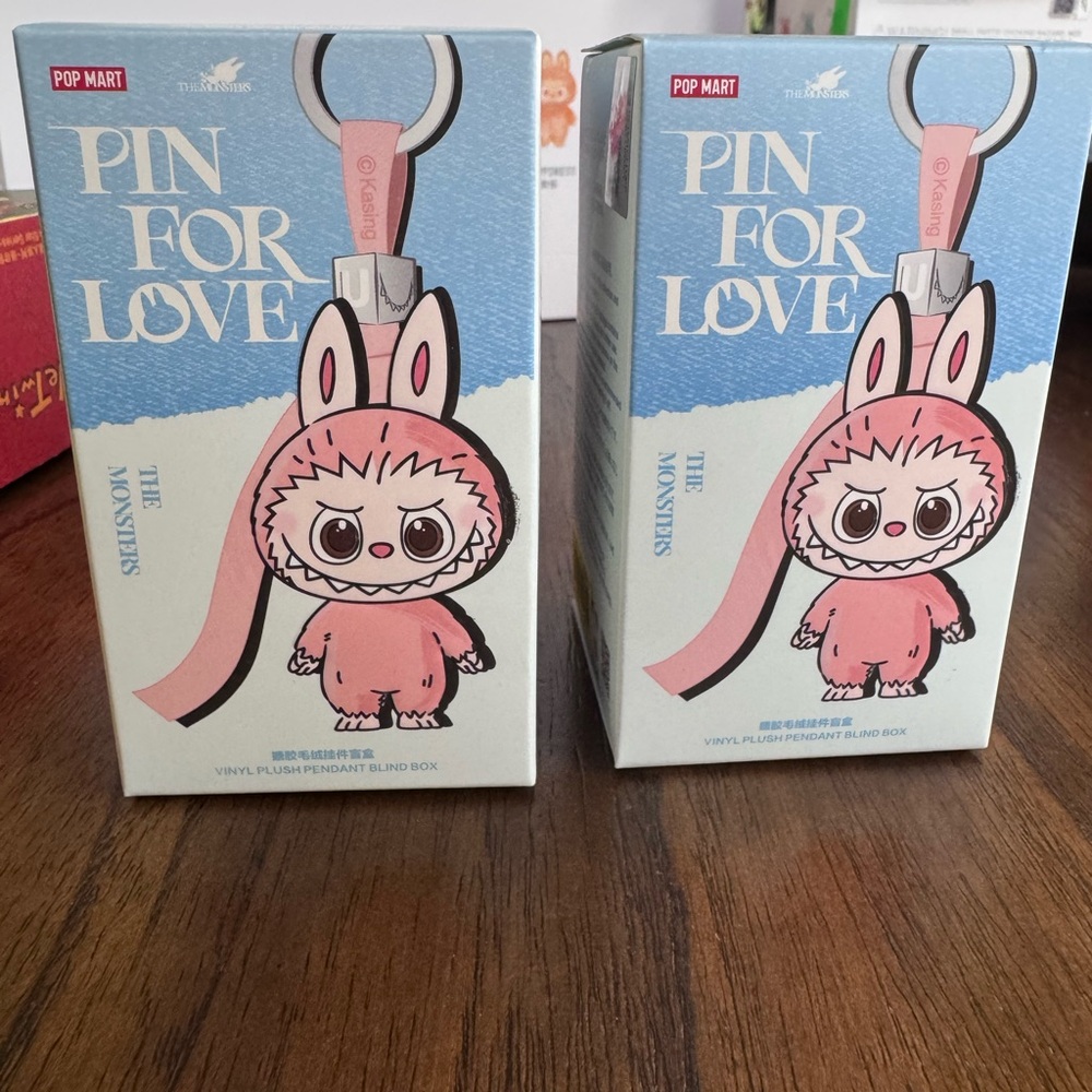 (Letter T) Pop Mart Pin for Love Mini Labubu v4 BRAND NEW! UFT or UFS